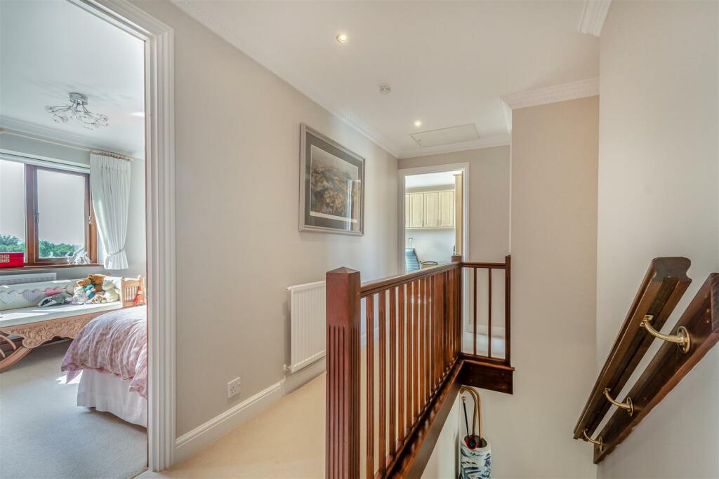 8569268-interior15.jpg