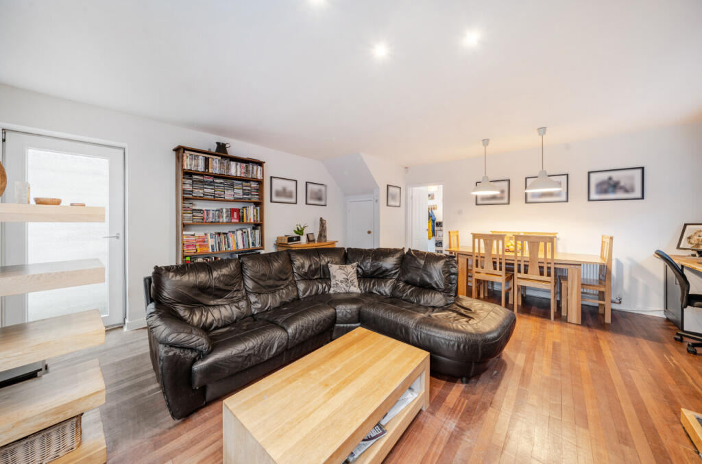 Living/Dining Room