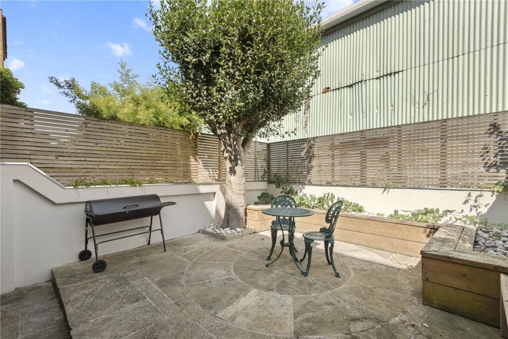 Courtyard Garden