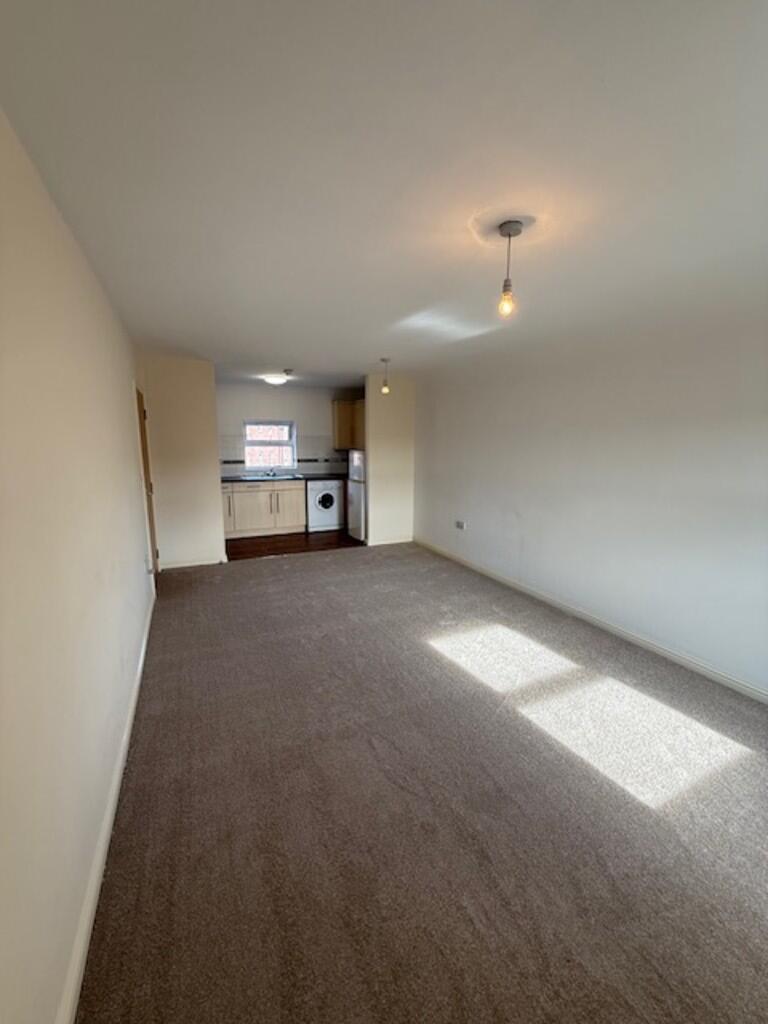 Living room/diner...