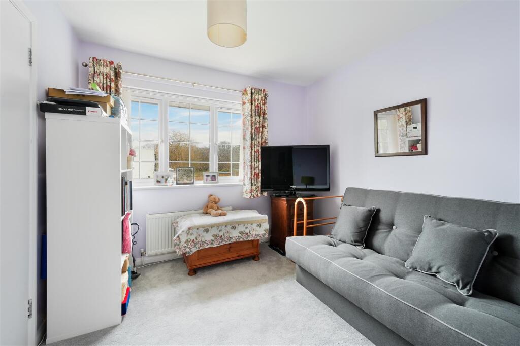 CUDDINGTON CLOSE, (2).jpg