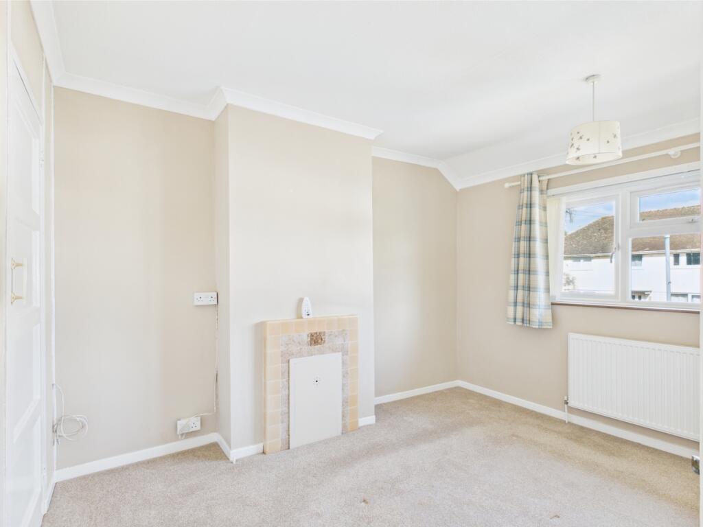 CAM01338G0-PR0104-STILL006