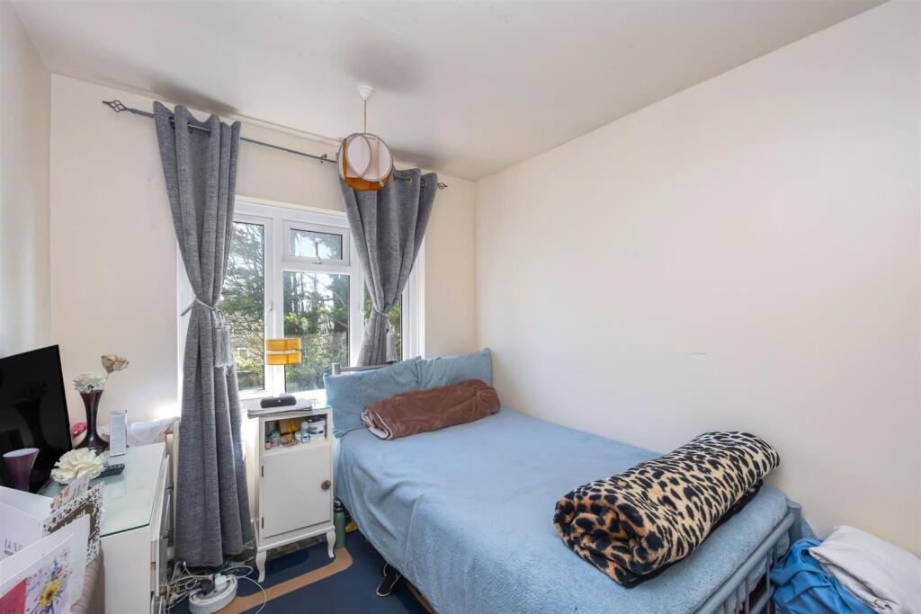 King George VI Dr 17 BED 2.jpeg