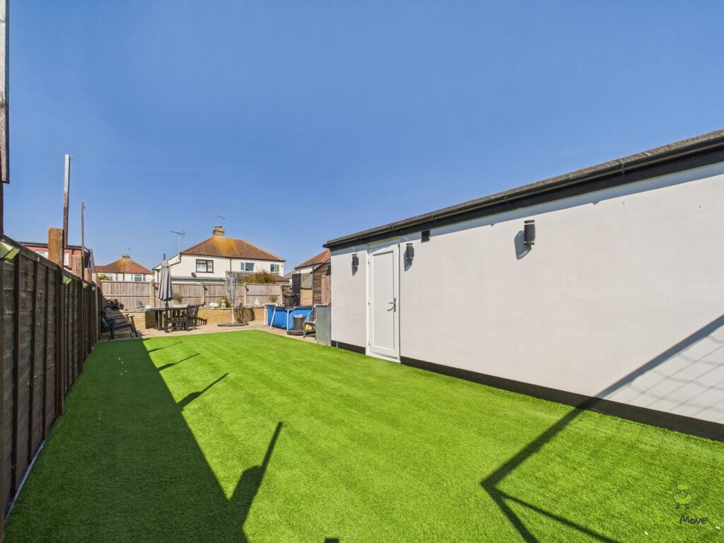 CAM02615G0-PR0037-STILL015