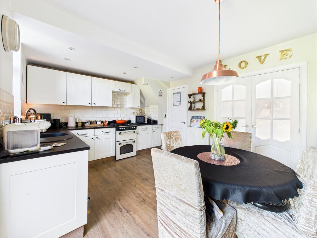 CAM05192G0-PR0112-STILL012