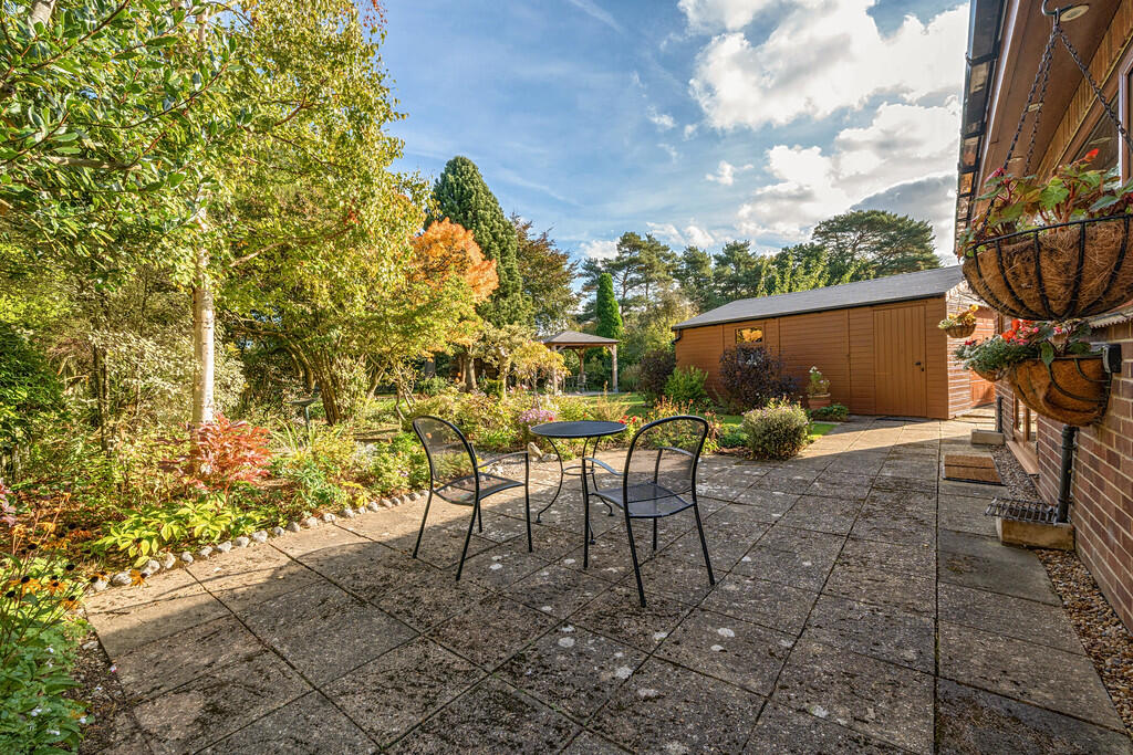 1358046-4-68d5349...