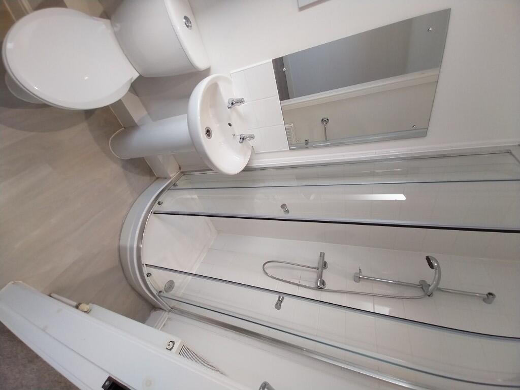 En-suite bathroom