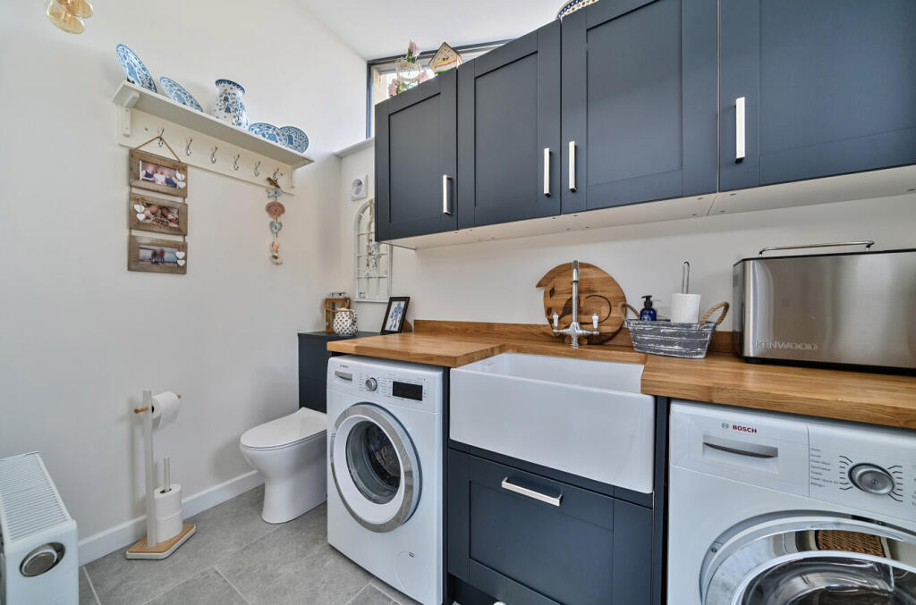 Utility / Cloakroom
