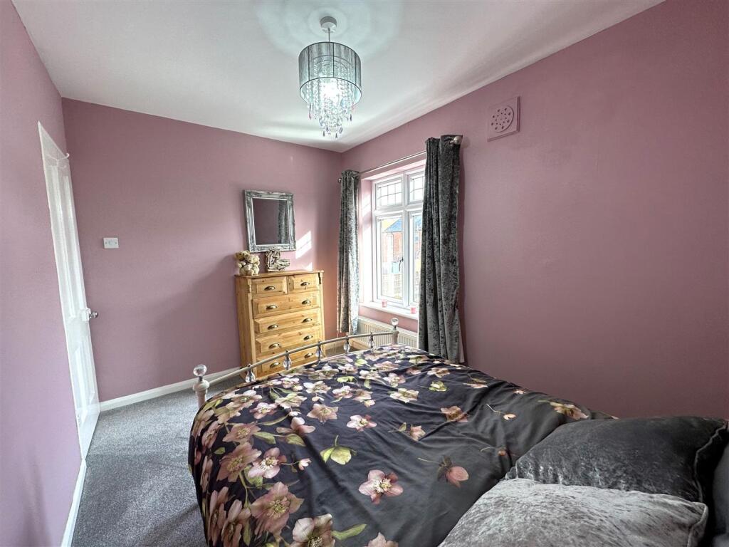 Second Bedroom 963