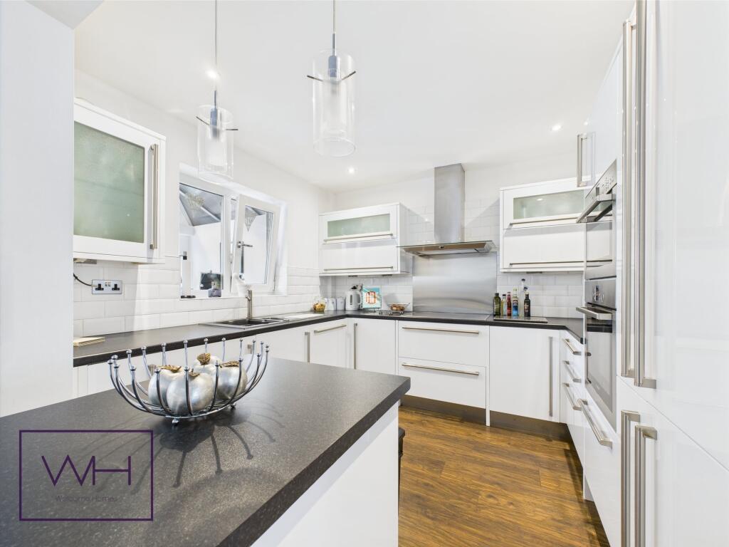 CAM03785G0-PR0258-ST