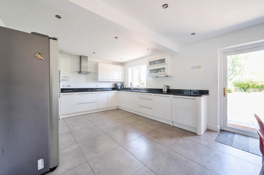 1290694-10-68275c...