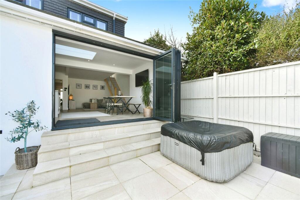 Rear Patio.jpeg