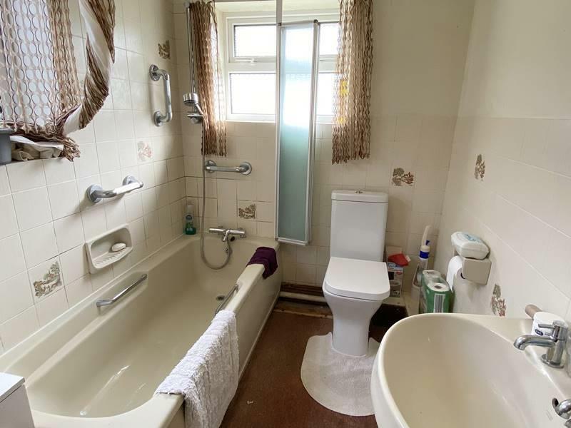 bath2.jpg
