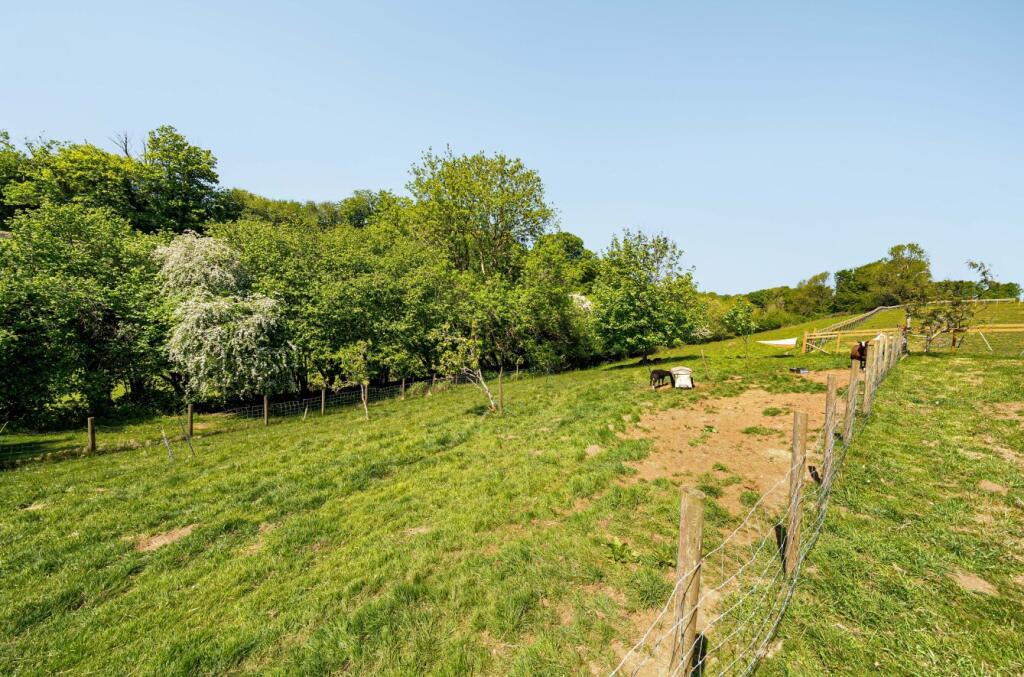 1295103-36-682722...