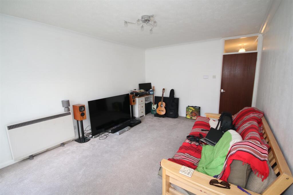 Living Room c.JPG