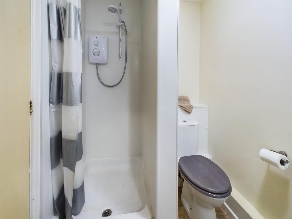 CAM02089G0-PR0406...