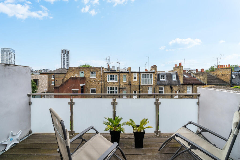 Upcerne Road, SW1...