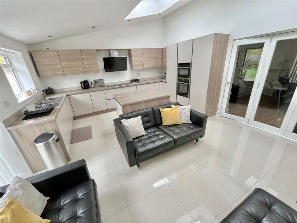 Open Plan Living Dining Kitchen Aspect 4