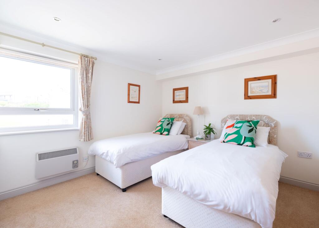 68551f17b80dd_Delphy-25