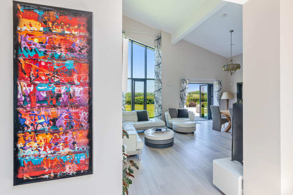 A12 - Brixton, Reeves House - 250618