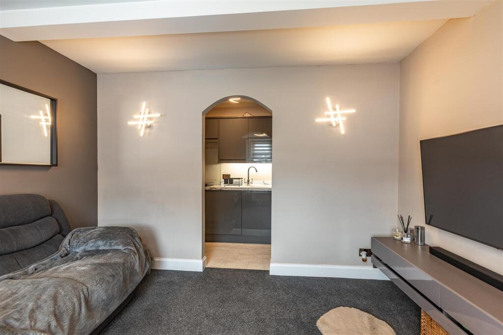 27 Hall Street Galashiels 10.JPG