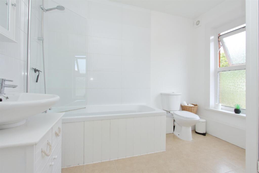 73 eastfield rd ph17.JPG