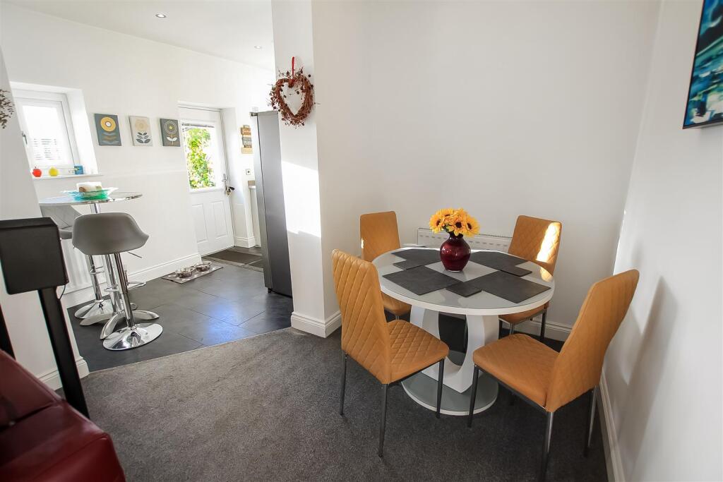 Living/Dining Room