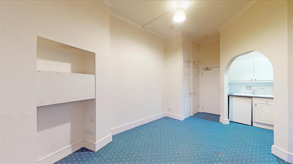 Millmead 15 Open Plan Living Room 2.jpg