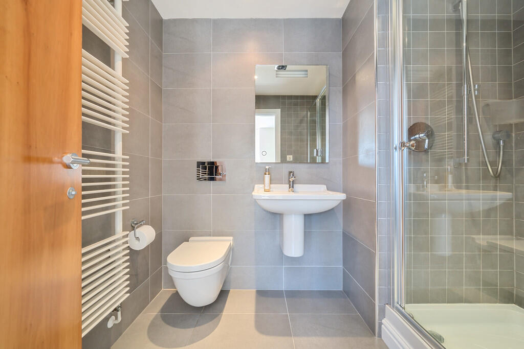 En Suite Shower R...