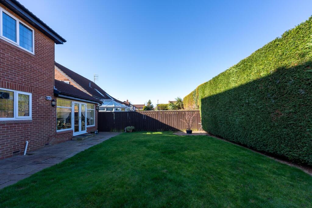 3 Corbiere Close-38.jpg