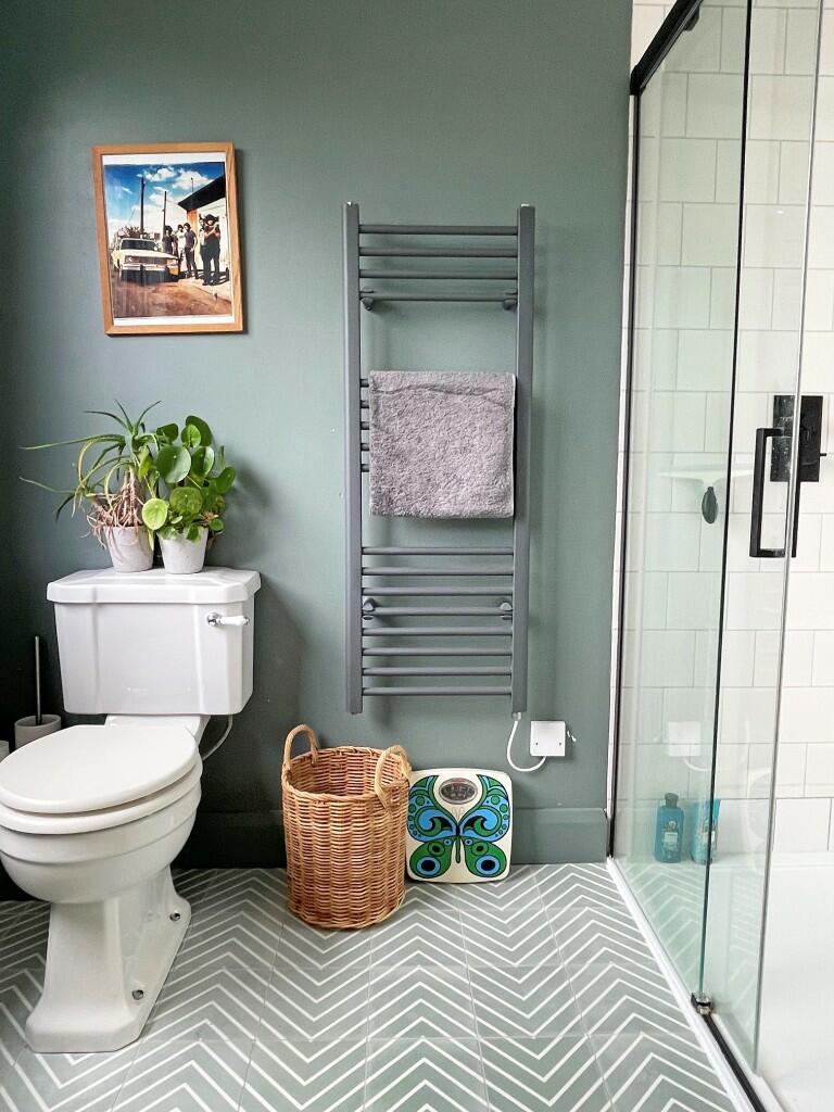 Ensuite Shower/WC