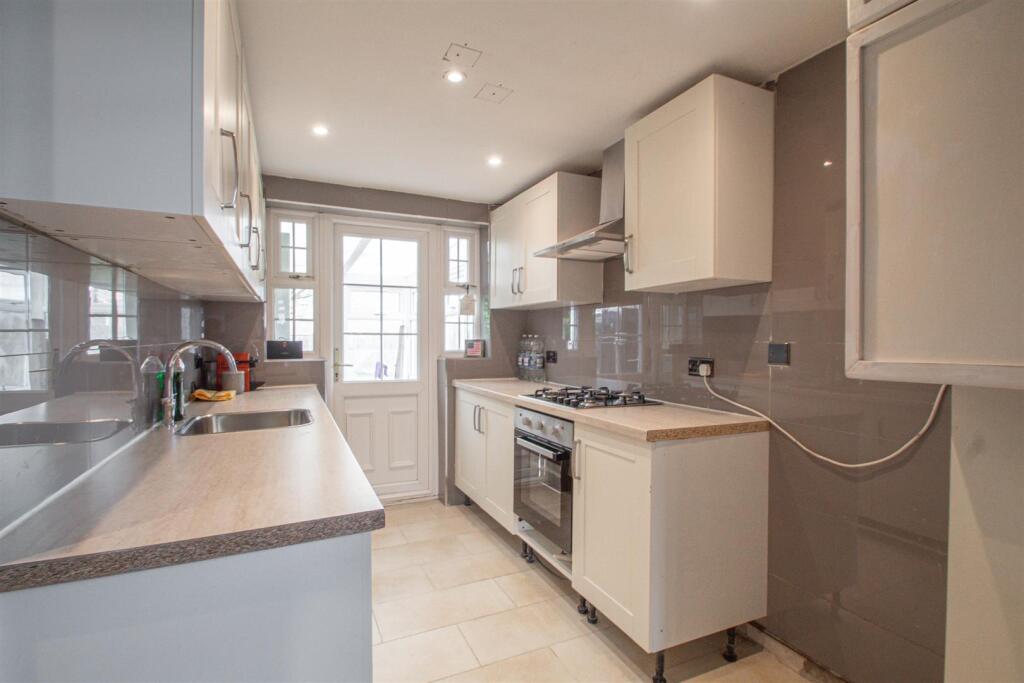 Hope Road, Benfleet