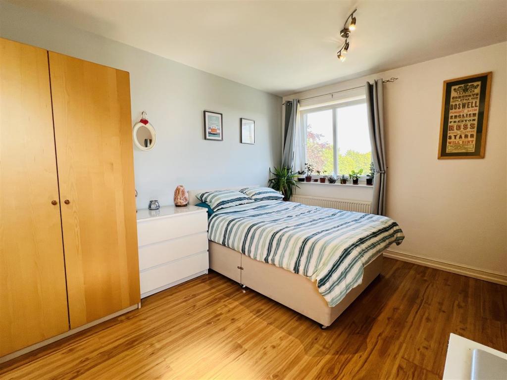 Bedroom 2 Aspect 3.jpg
