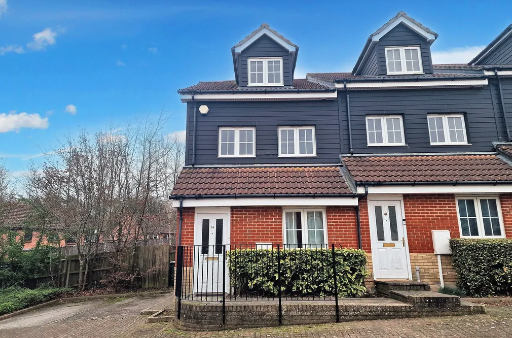 Wharfdale Square, Maidstone, Kent, ME15
