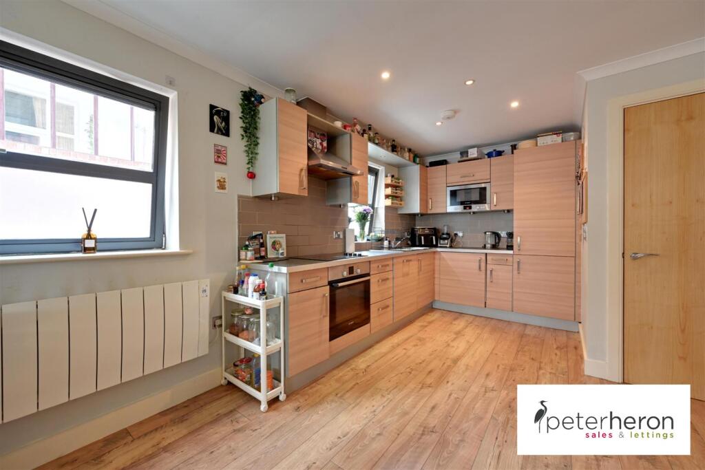 Open Plan Living and Kitchen Area