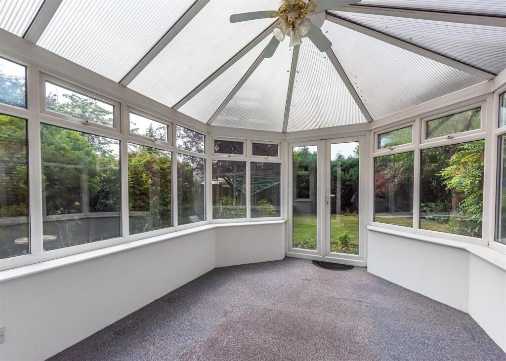 209 Common Road-Conservatory.jpg