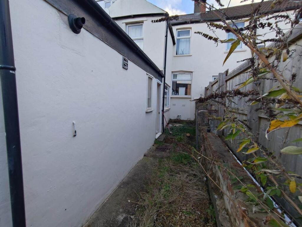 Rear garden (2)