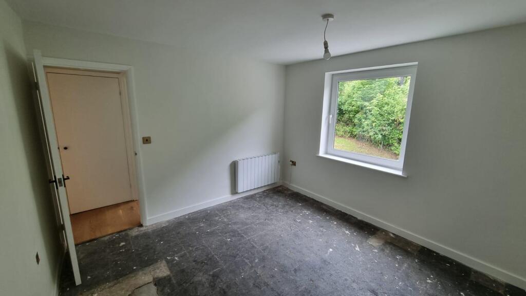 9HC Bedroom 1 2.jpeg