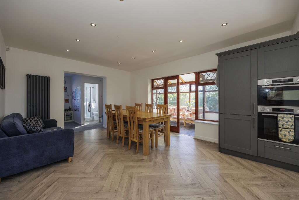 21 Longton avenue-26