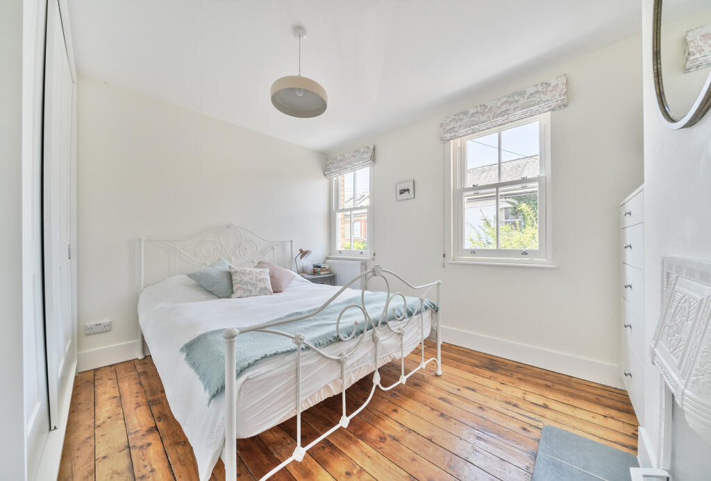 1335429-10-68935f...