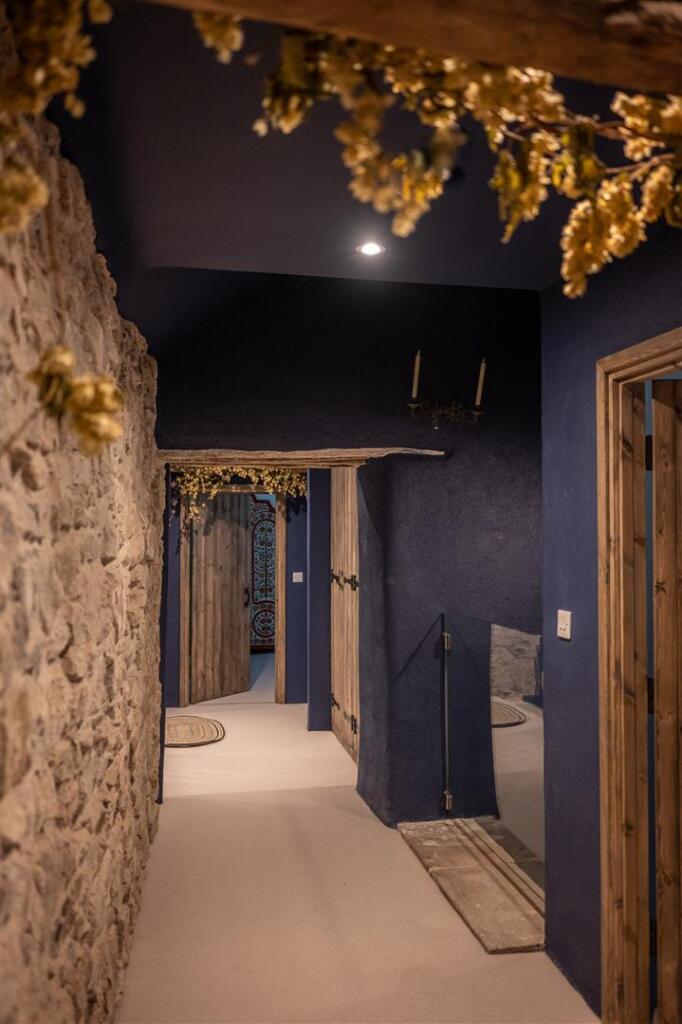 Castlehowe Landing aa.jpg