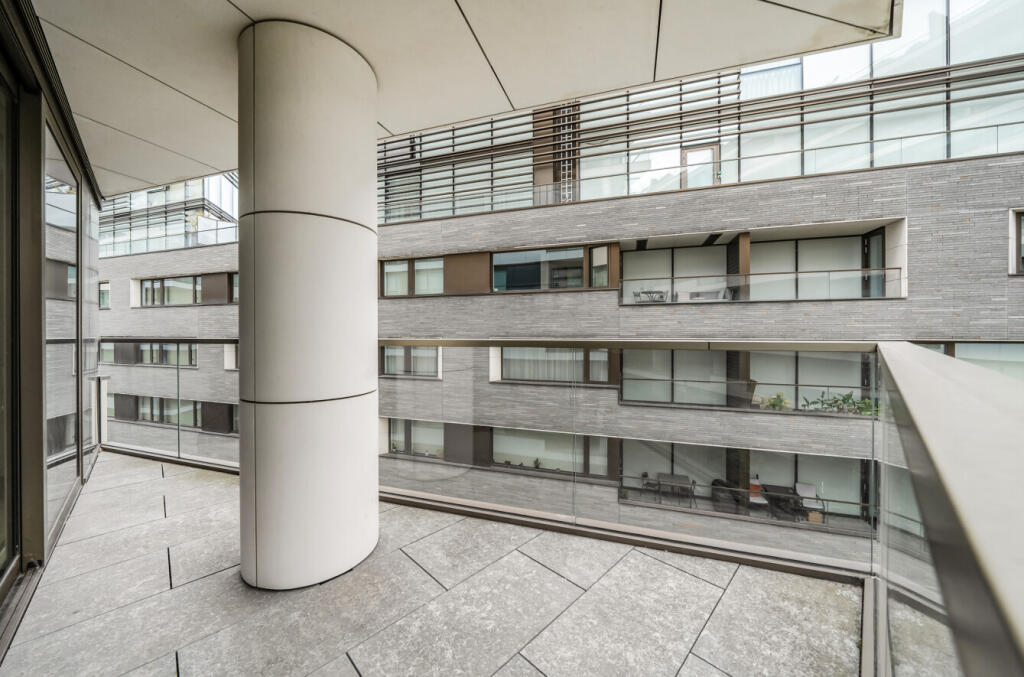 1341549-3-68a5c51...