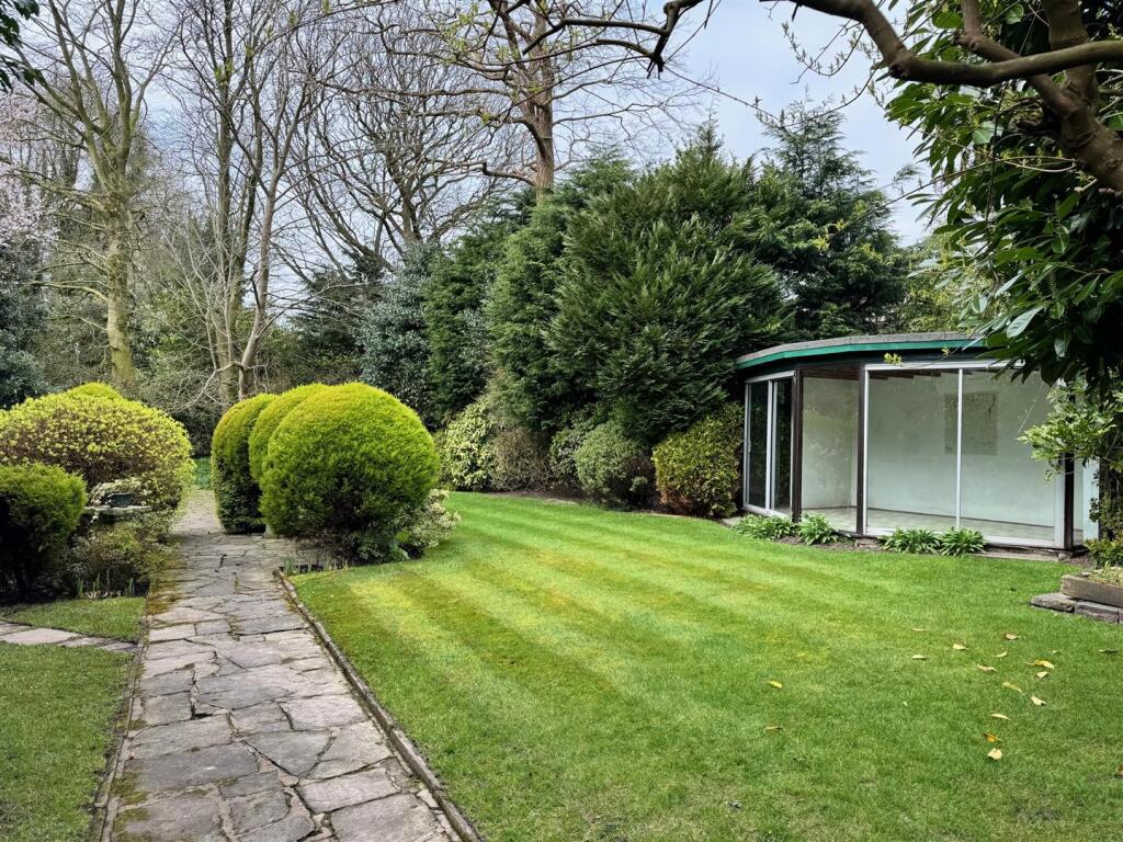 REAR GARDENS