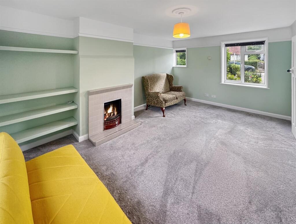 lounge 2.jpg