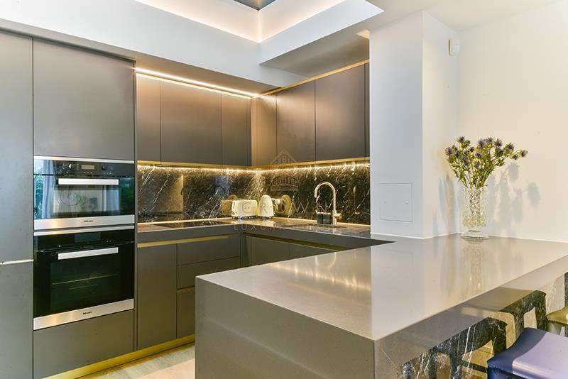 PARK CRESCENT, 22E- (18).jpg