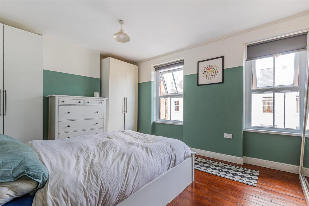 Anglesey Street 9-7.jpg