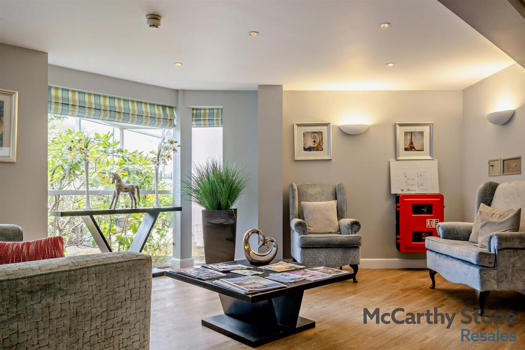 8652104-interior21-800.jpg