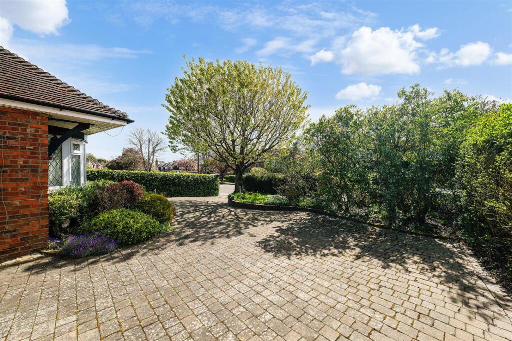 TATTENHAM WAY, 64- (6).jpg