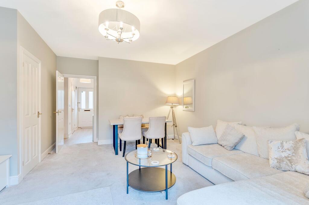Lounge / Dinning Room
