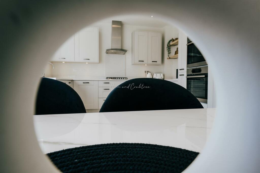 Y Deri Duon, Lisvane, HernCrabtree (32).jpg